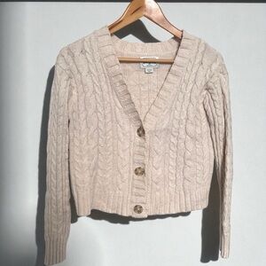 Vintage-Inspired Cable Knit Cardigan Cream Neutral Knitwear Soft cottagecore xs